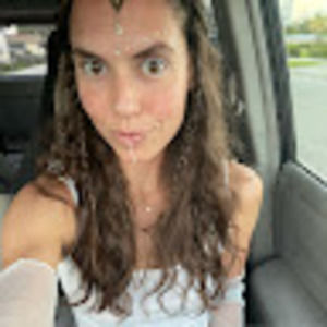 Meet your Posher, Jillian